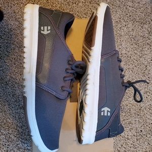 Etnies Scout Skateboard Shoe Grey White Gum